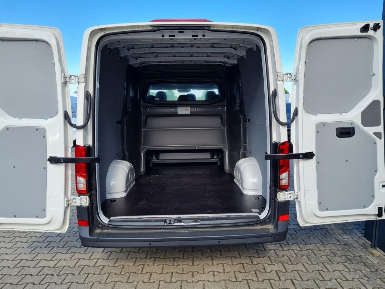 Volkswagen Crafter 35 Kasten Plus Doka Mixto PDC NAVI/APP - فان, الشاحنات الصغيرة كابينة مزدوجة: صورة 5 Volkswagen Crafter 35 Kasten Plus Doka Mixto PDC NAVI/APP - فان, الشاحنات الصغيرة كابينة مزدوجة: صورة 5