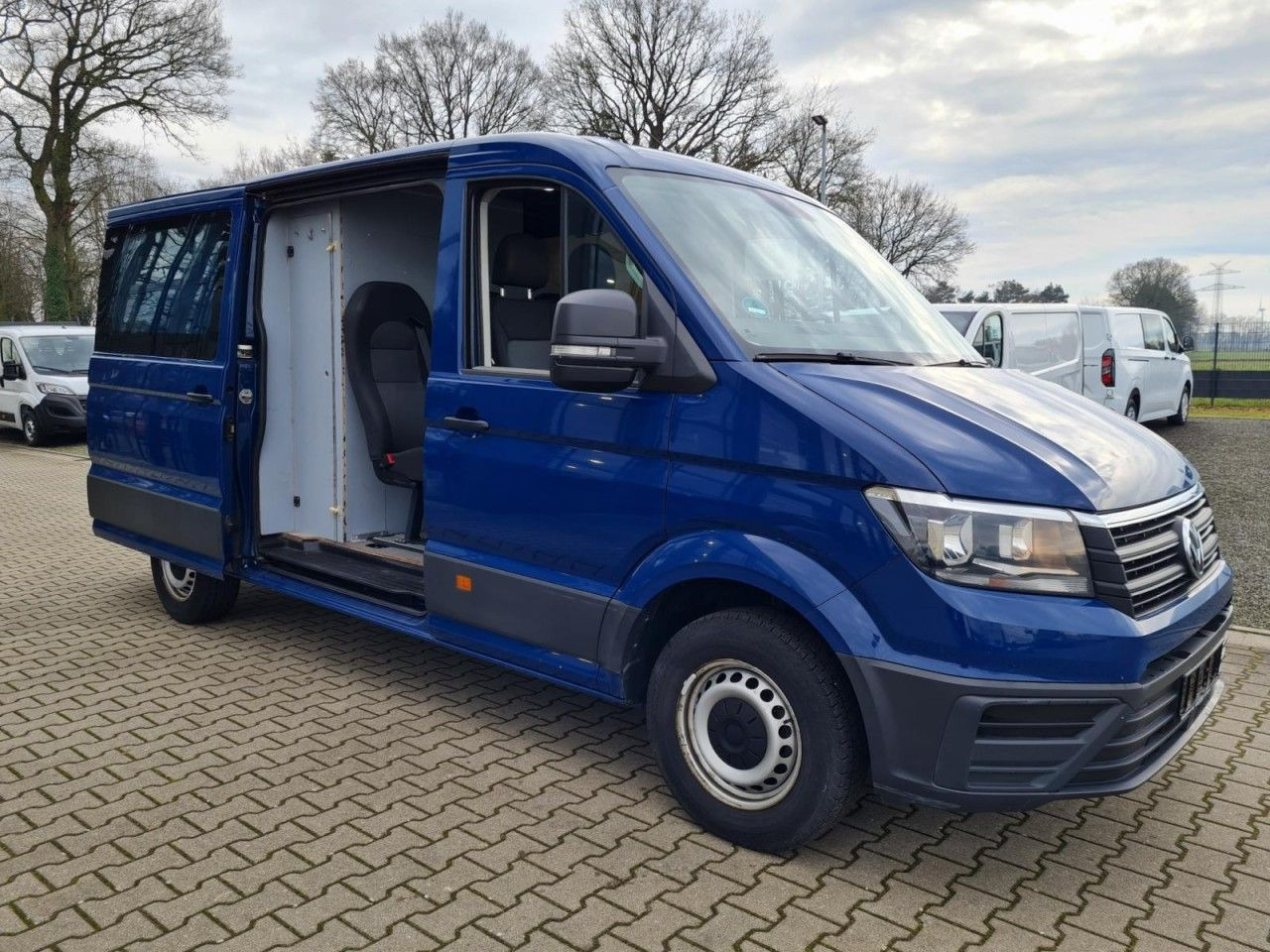 Volkswagen Crafter 35 Kasten Plus Doka mixto NAVI AHK 6 Sit - فان, الشاحنات الصغيرة كابينة مزدوجة: صورة 4 Volkswagen Crafter 35 Kasten Plus Doka mixto NAVI AHK 6 Sit - فان, الشاحنات الصغيرة كابينة مزدوجة: صورة 4