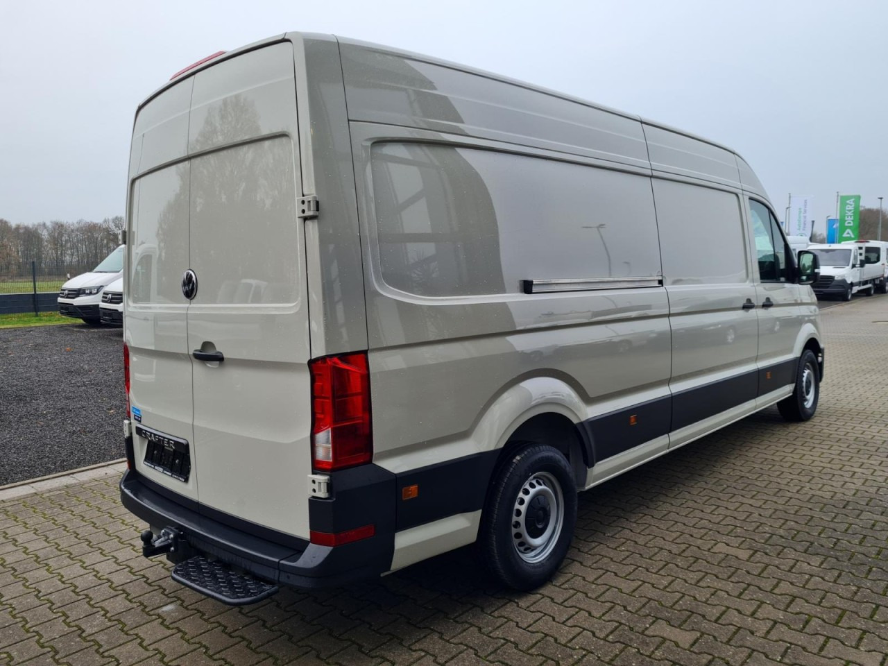 Volkswagen Crafter 35 Kasten TDI LR L4H3 AHK LED Tempom - فان: صورة 4 Volkswagen Crafter 35 Kasten TDI LR L4H3 AHK LED Tempom - فان: صورة 4