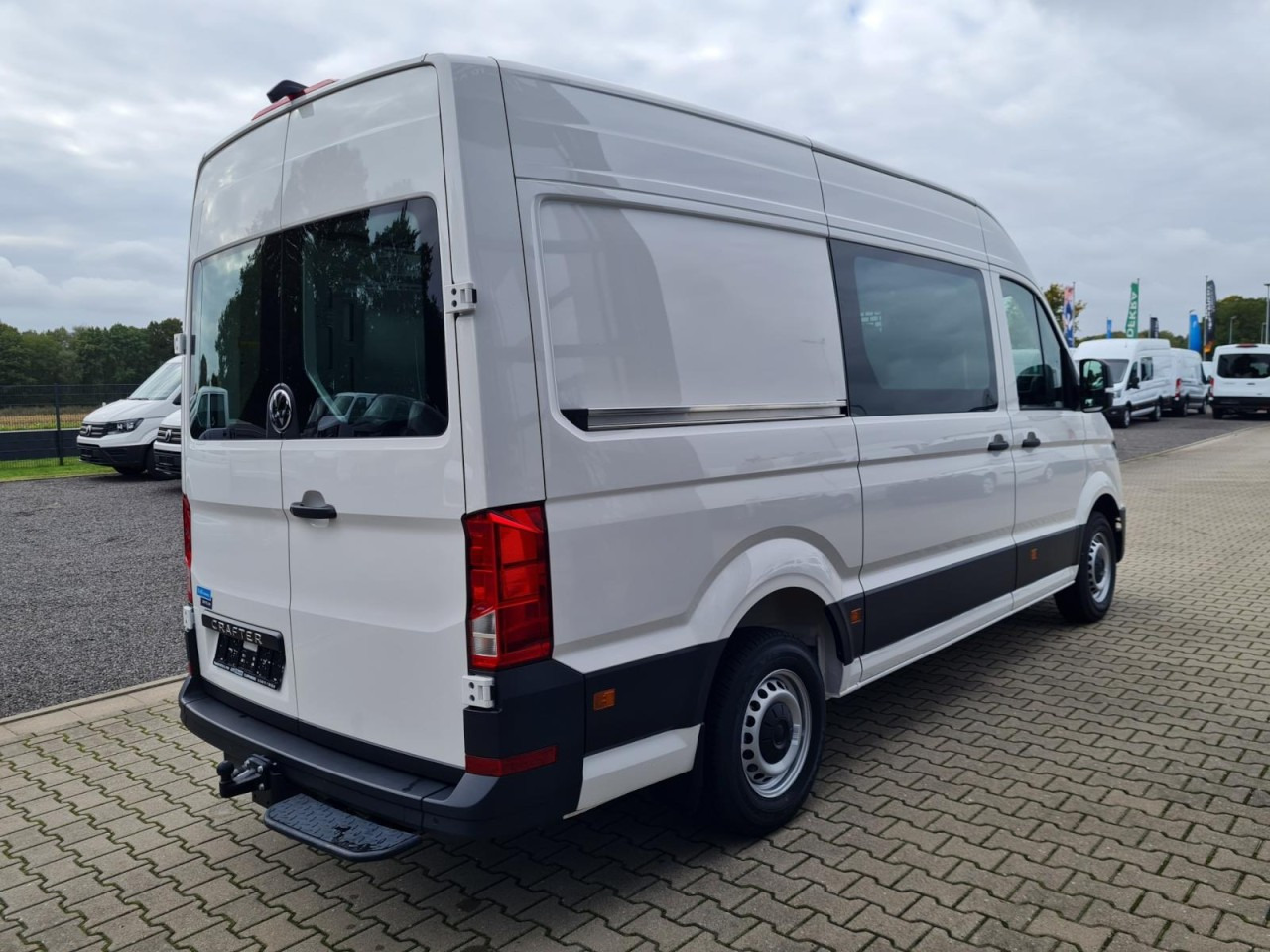 Volkswagen Crafter 35 Kasten TDI MR L3H3 STANDHEIZ AHK - فان: صورة 4 Volkswagen Crafter 35 Kasten TDI MR L3H3 STANDHEIZ AHK - فان: صورة 4