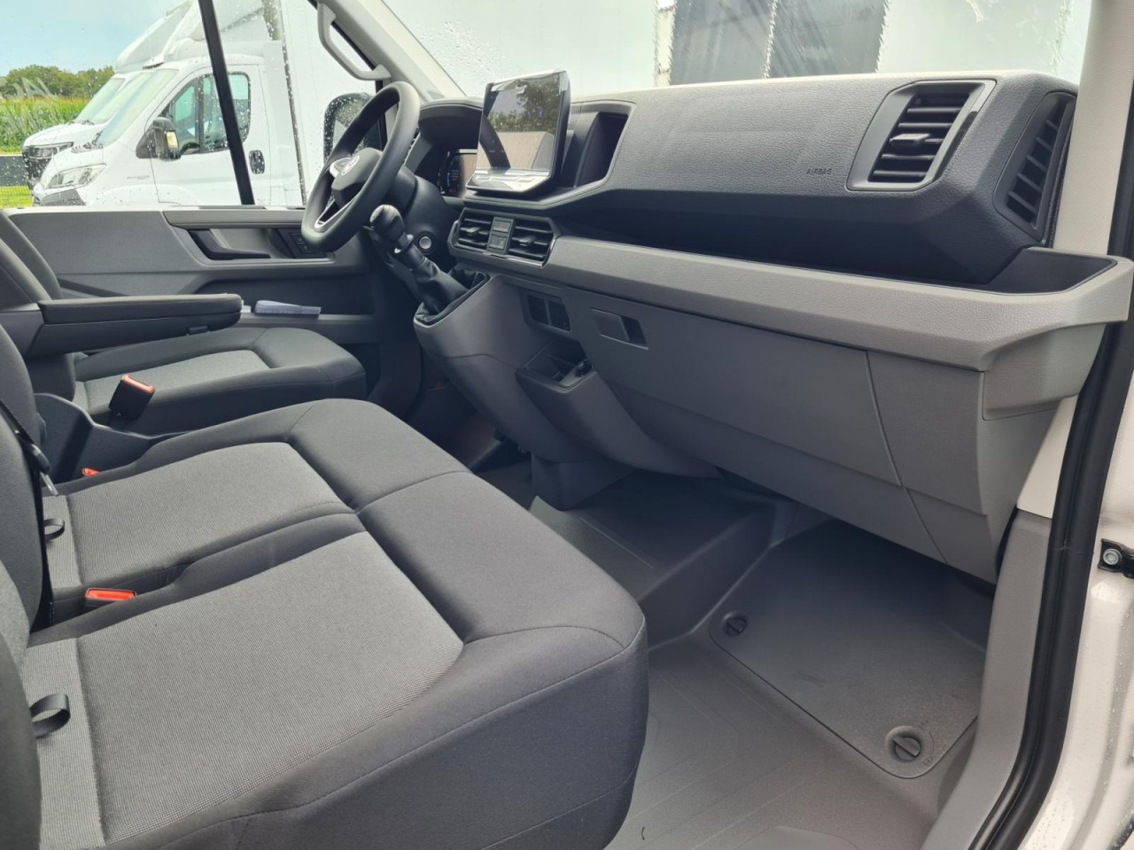 فان Volkswagen Crafter 35 Kasten TDI MR PDC WERKSTATTEINRICHTUNG: صورة 14 فان Volkswagen Crafter 35 Kasten TDI MR PDC WERKSTATTEINRICHTUNG: صورة 14