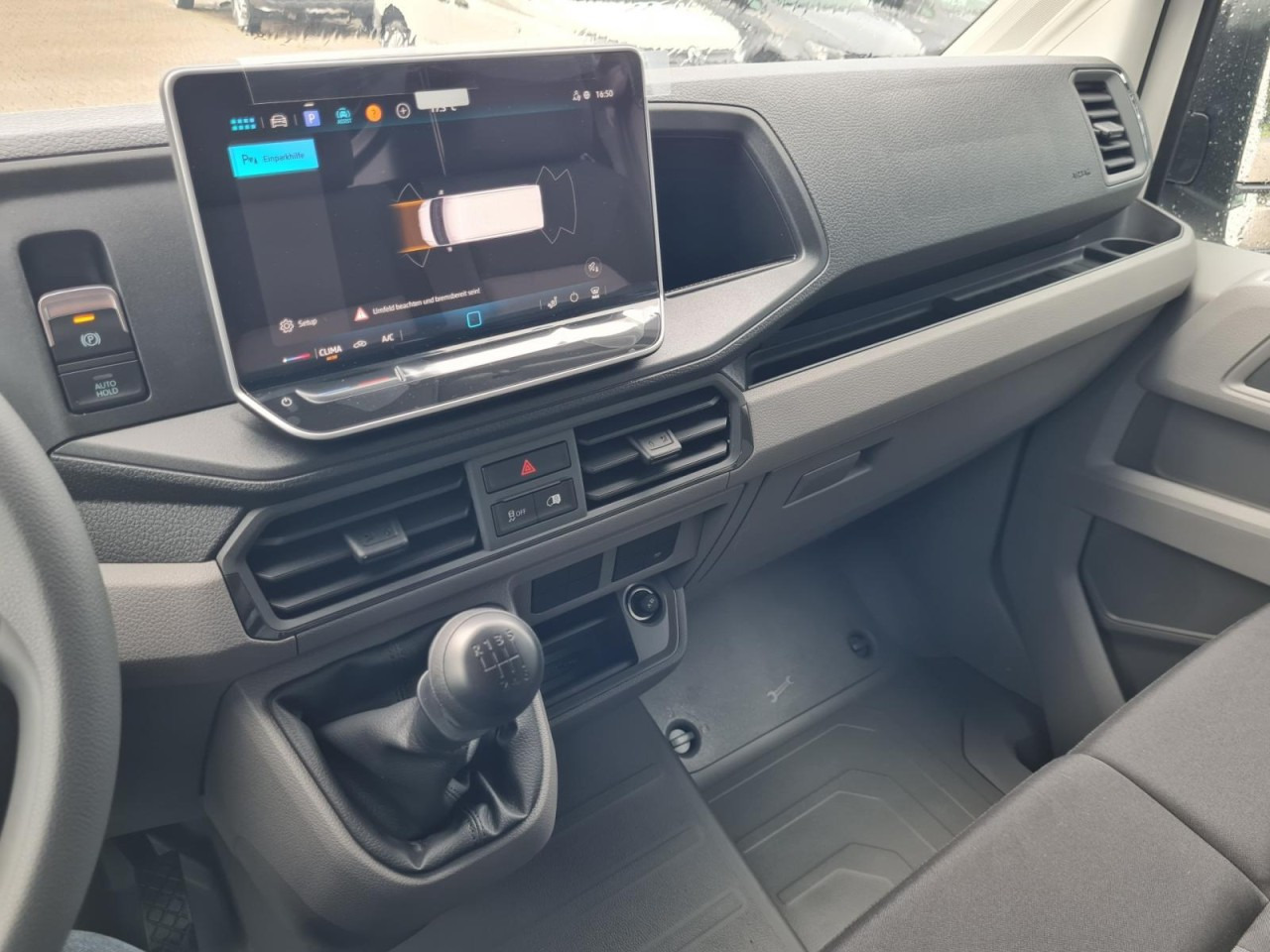 فان Volkswagen Crafter 35 Kasten TDI MR PDC WERKSTATTEINRICHTUNG: صورة 11 فان Volkswagen Crafter 35 Kasten TDI MR PDC WERKSTATTEINRICHTUNG: صورة 11