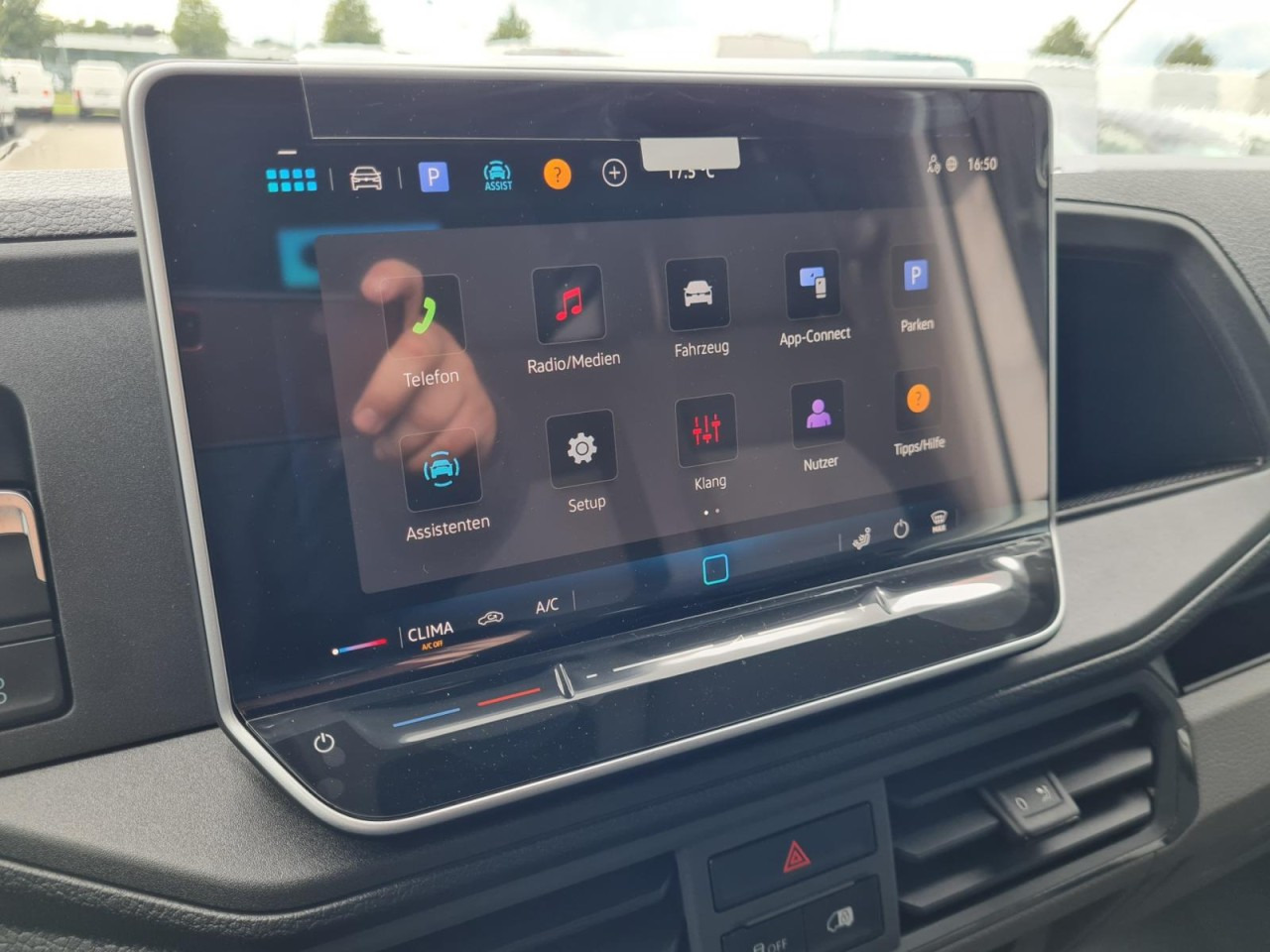 فان Volkswagen Crafter 35 Kasten TDI MR PDC WERKSTATTEINRICHTUNG: صورة 13 فان Volkswagen Crafter 35 Kasten TDI MR PDC WERKSTATTEINRICHTUNG: صورة 13