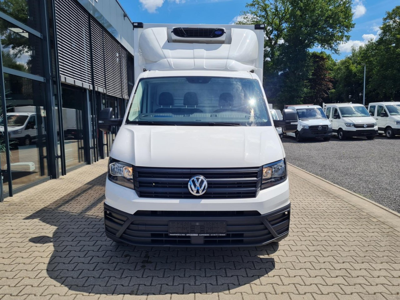 Volkswagen Crafter 35 Kühlkoffer Carrier Viento 300 NAVI/APP - شاحنة مُبرّدة للتوصيل: صورة 2 Volkswagen Crafter 35 Kühlkoffer Carrier Viento 300 NAVI/APP - شاحنة مُبرّدة للتوصيل: صورة 2