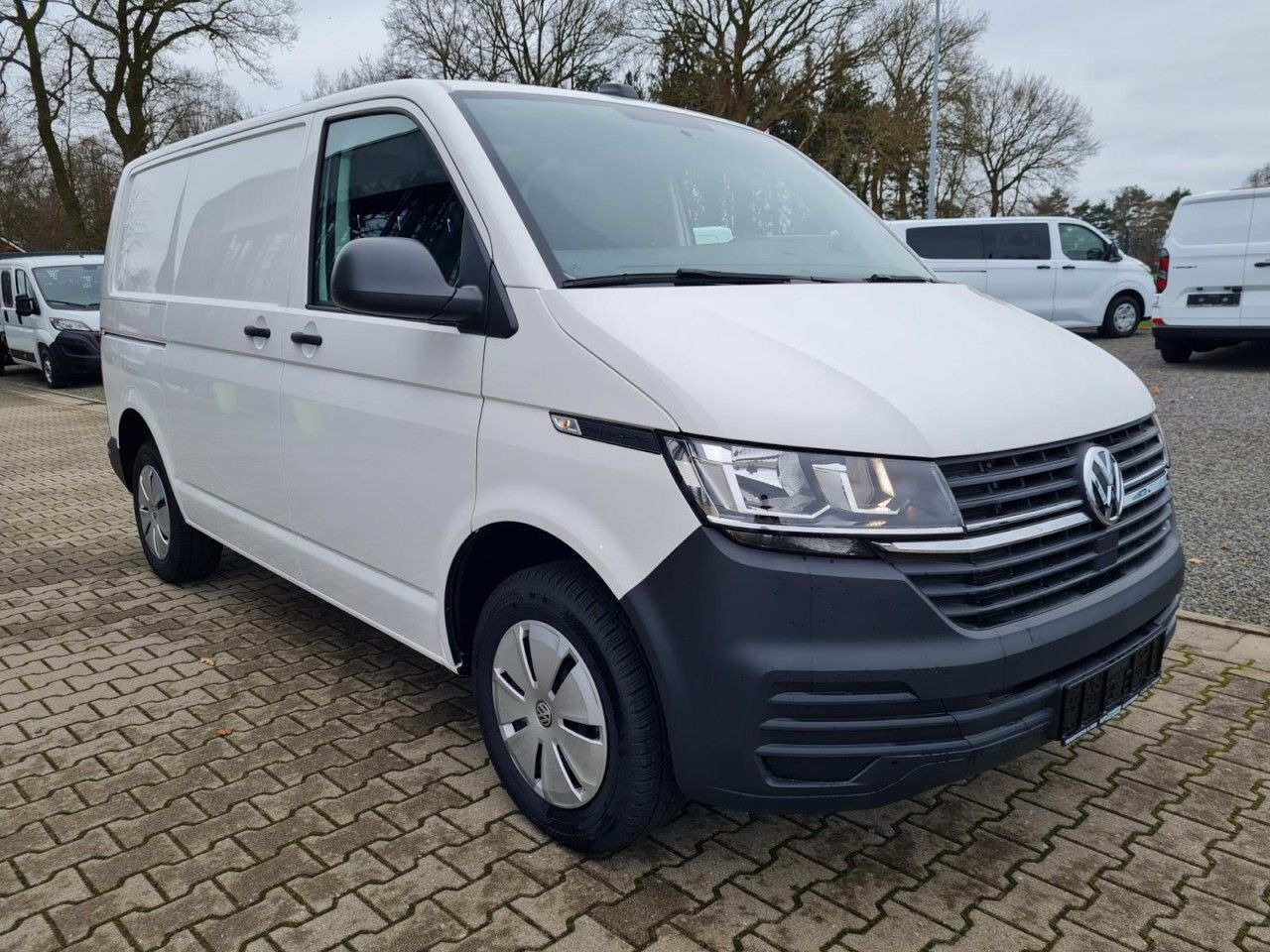 Volkswagen T6.1 Kasten L1 KR Heckklappe KAMERA KLIMA ALLWET - فان المدمجة: صورة 3 Volkswagen T6.1 Kasten L1 KR Heckklappe KAMERA KLIMA ALLWET - فان المدمجة: صورة 3