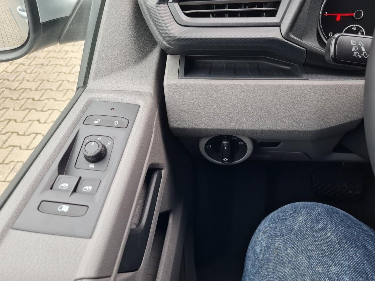 Volkswagen T6.1 Kasten TDI lang DSG LED KAMERA TEMPOMAT Volkswagen T6.1 Kasten TDI lang DSG LED KAMERA TEMPOMAT: صورة 22