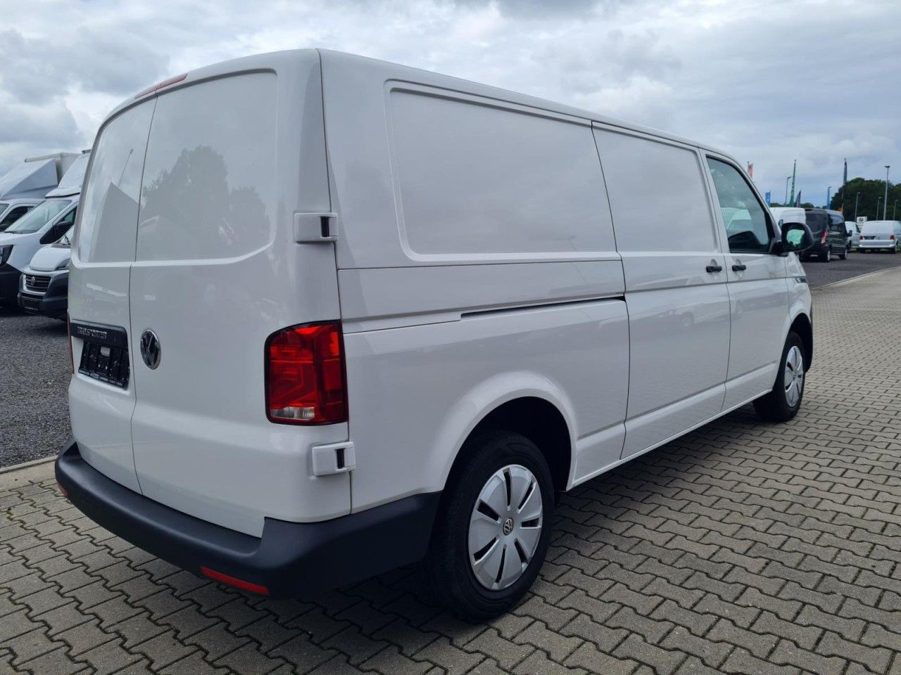 Volkswagen T6.1 Kasten TDi lang Flügeltüren KLIMA Verkleidu - فان المدمجة: صورة 5 Volkswagen T6.1 Kasten TDi lang Flügeltüren KLIMA Verkleidu - فان المدمجة: صورة 5