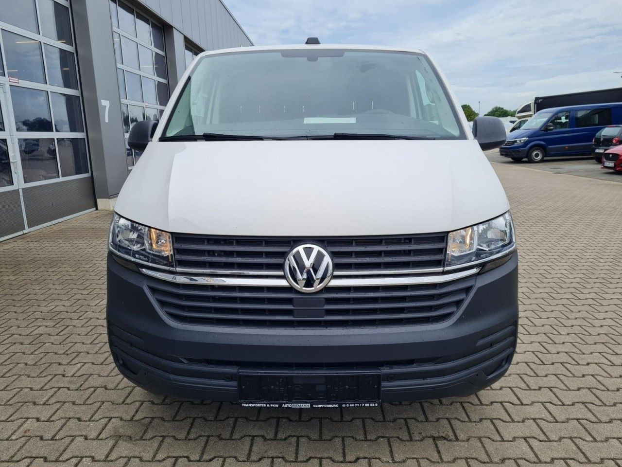 Volkswagen T6.1 Kasten lang DSG KLIMA KOMFORT ACC TEMPO PDC - فان المدمجة: صورة 2 Volkswagen T6.1 Kasten lang DSG KLIMA KOMFORT ACC TEMPO PDC - فان المدمجة: صورة 2