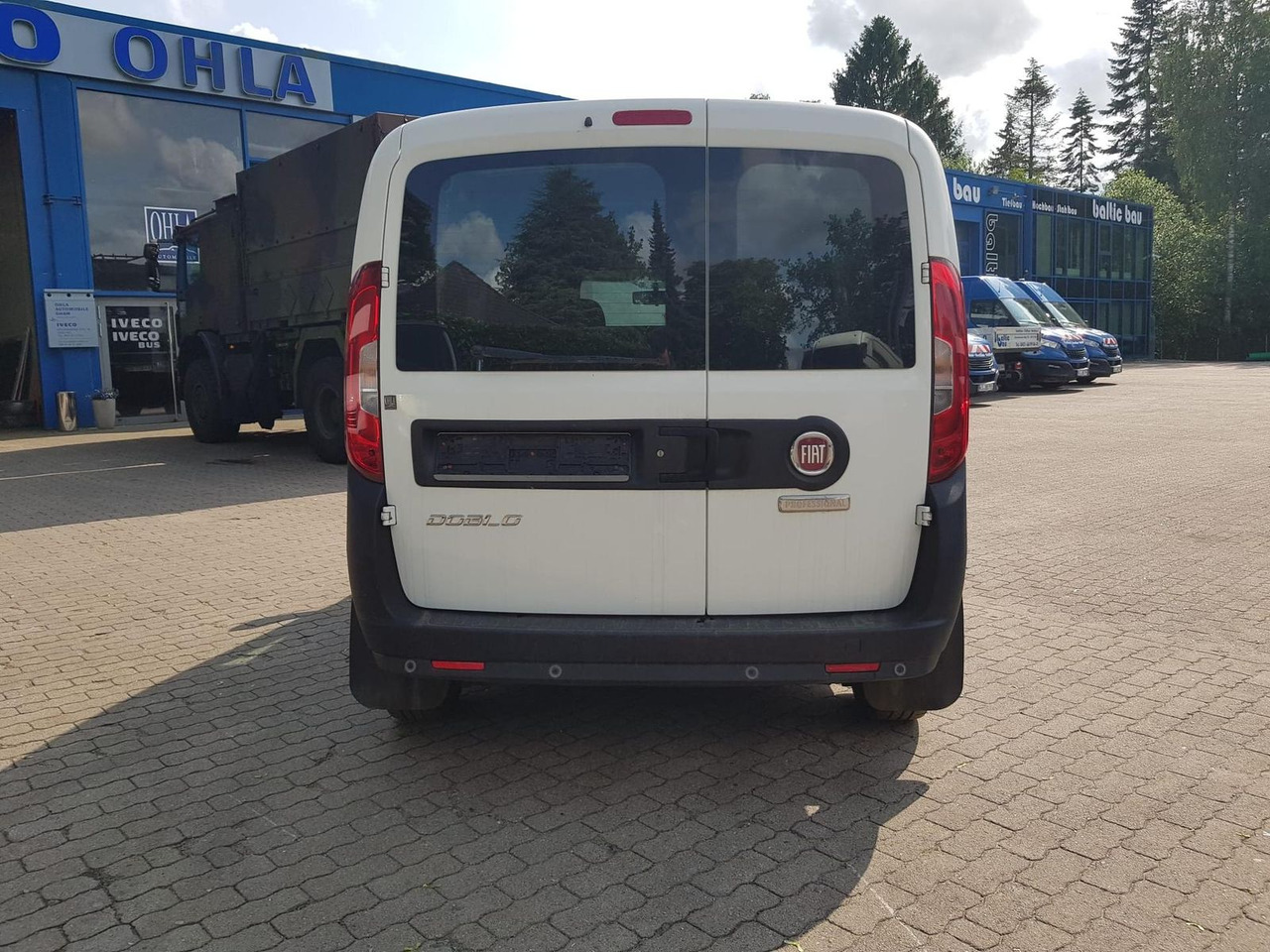 Fiat Doblo Kastenwagen SX 1.3 Klima, Radio mit Nav... - ميكروباص: صورة 4 Fiat Doblo Kastenwagen SX 1.3 Klima, Radio mit Nav... - ميكروباص: صورة 4