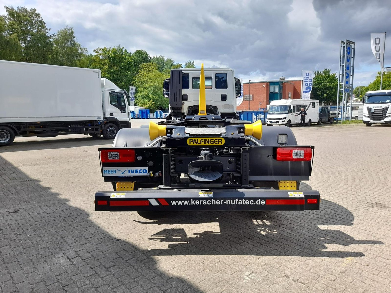 Iveco AD280X46Y/PS ON PALFINGER Lenk Lift - شاحنة ذات خطاف: صورة 4 Iveco AD280X46Y/PS ON PALFINGER Lenk Lift - شاحنة ذات خطاف: صورة 4