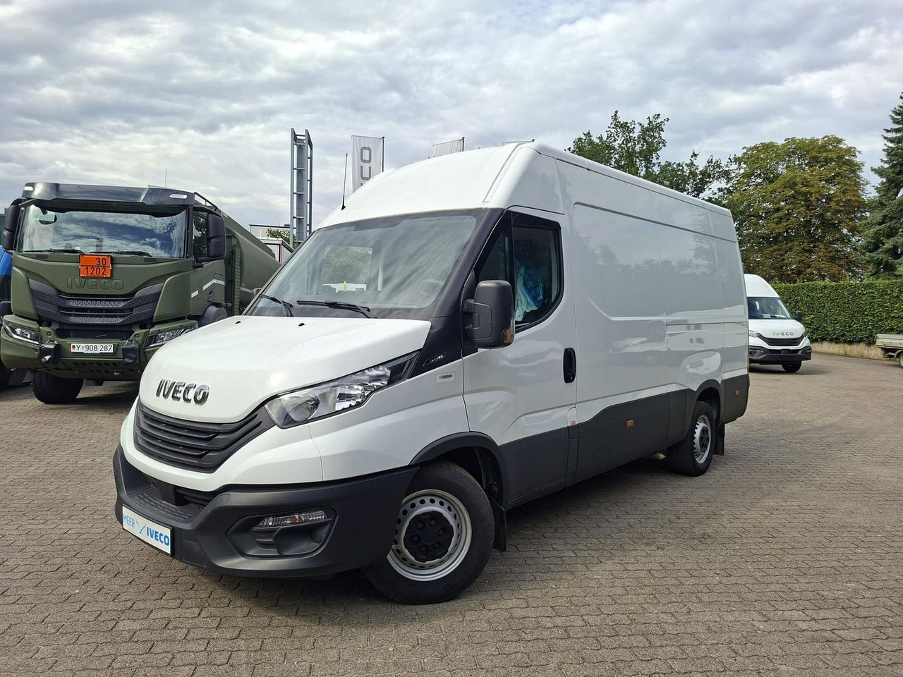 Iveco Daily 35 S16 V 3520L Klima 115 kW (156 PS), S... - فان: صورة 1 Iveco Daily 35 S16 V 3520L Klima 115 kW (156 PS), S... - فان: صورة 1