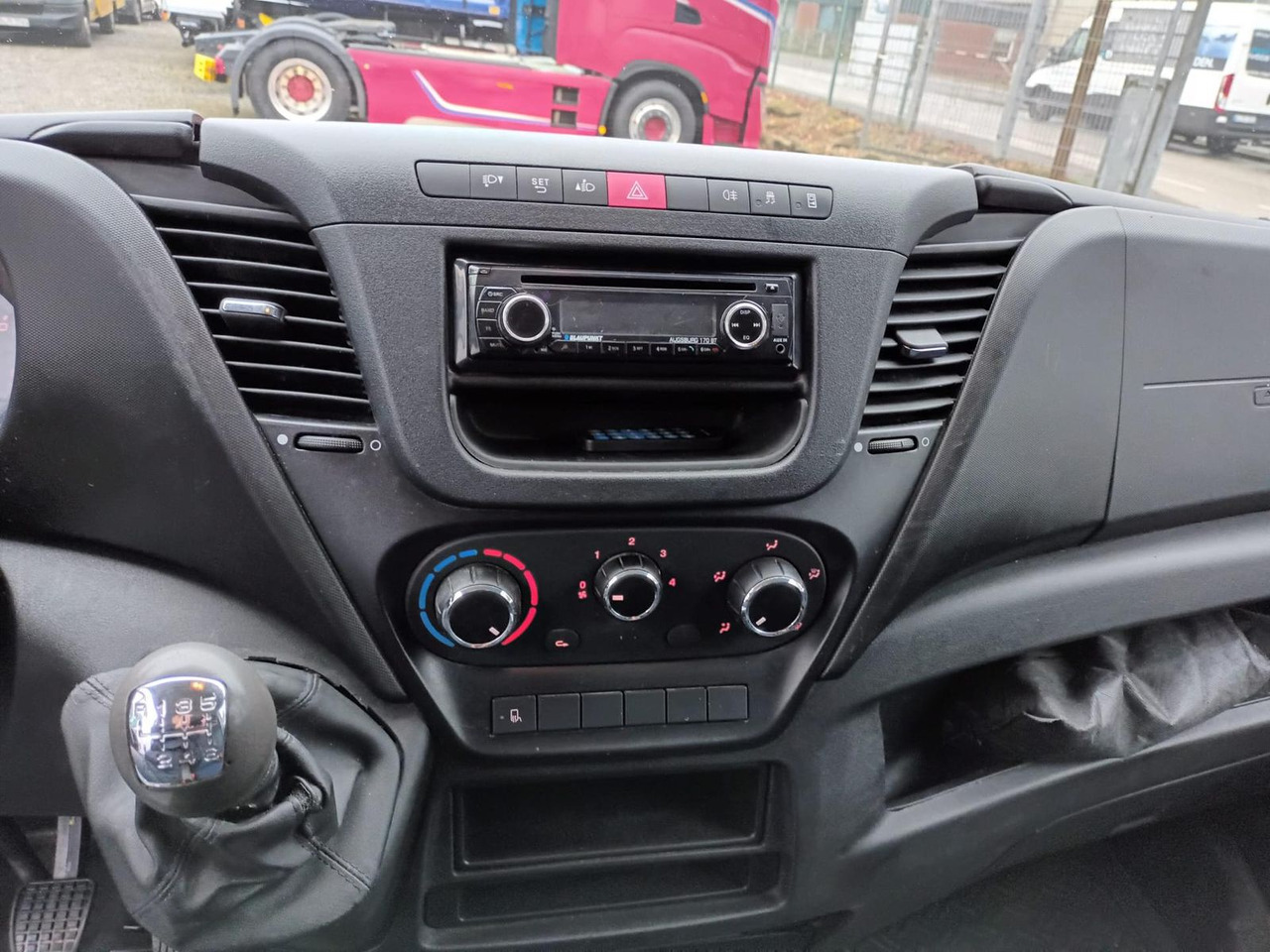 فان Iveco Daily 35S12V 3520L AHK Dachträger 85 kW (116 ...: صورة 10