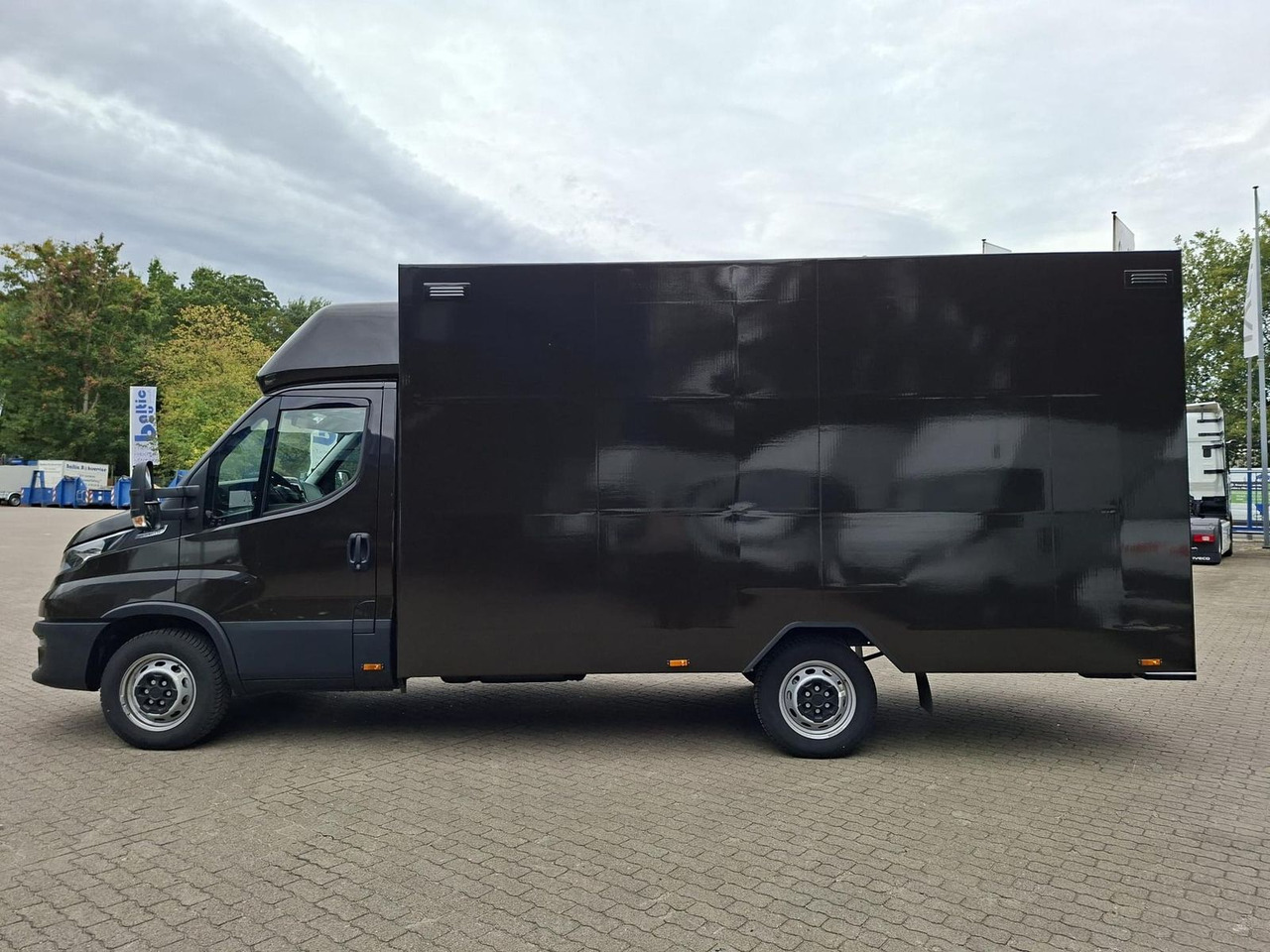 Iveco Daily 35S16A8 Integralkoffer, Kamera, Automat... - شاحنة مغلقة الصندوق: صورة 2 Iveco Daily 35S16A8 Integralkoffer, Kamera, Automat... - شاحنة مغلقة الصندوق: صورة 2