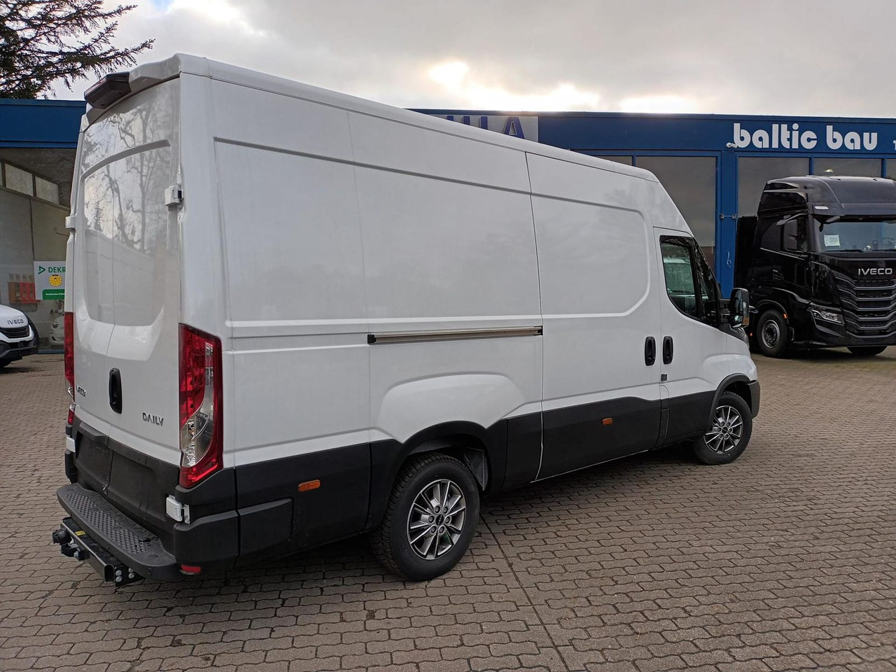 Iveco Daily 35S16A8 V 3520L AHK, ACC - فان: صورة 3 Iveco Daily 35S16A8 V 3520L AHK, ACC - فان: صورة 3