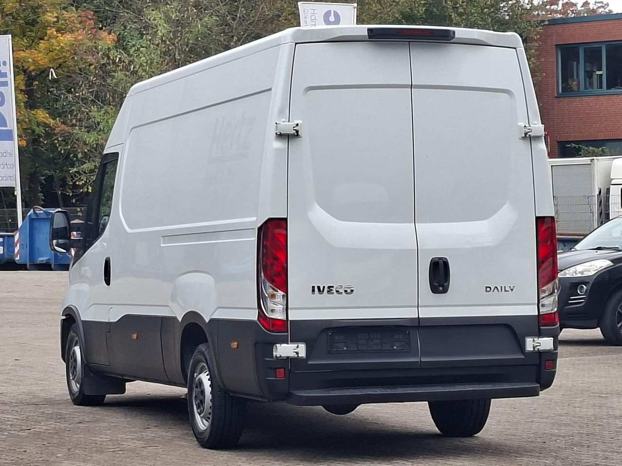 Iveco Daily 35S16V 3520L Klima, Radio - فان: صورة 3 Iveco Daily 35S16V 3520L Klima, Radio - فان: صورة 3