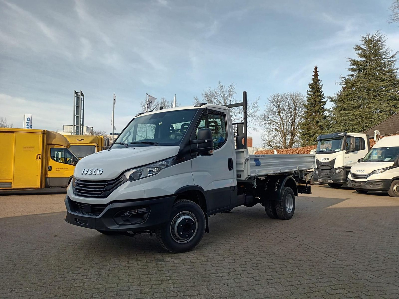 Iveco Daily 70C18H Dreiseitenkipper ab 0% Finanzieren - قلاب صغير: صورة 1 Iveco Daily 70C18H Dreiseitenkipper ab 0% Finanzieren - قلاب صغير: صورة 1