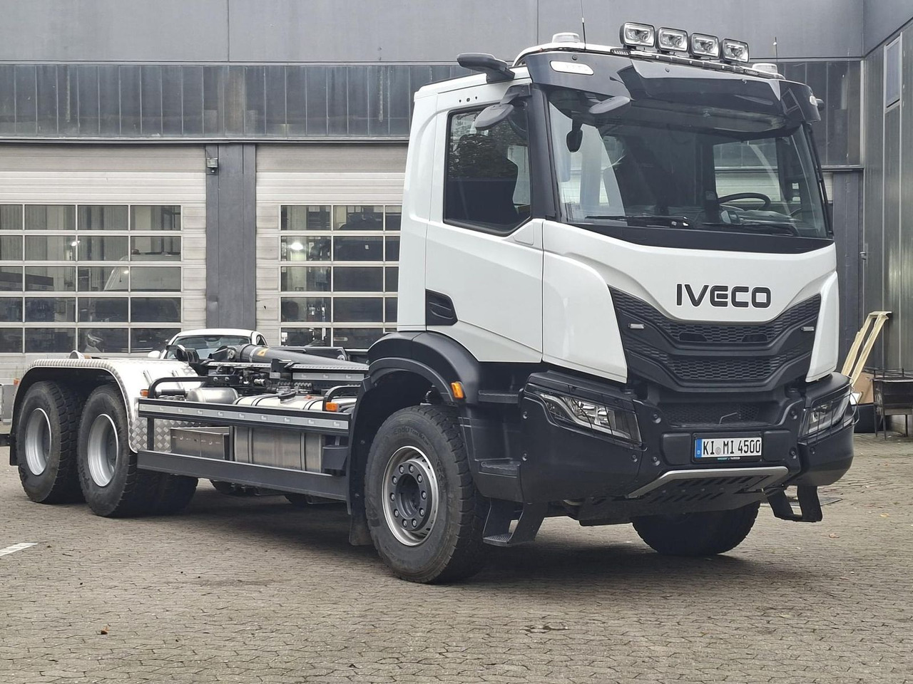 Iveco X-Way AD300X46Z/P HR OFF MEILER ABROLLKIPPER ... - شاحنة قلاب: صورة 1 Iveco X-Way AD300X46Z/P HR OFF MEILER ABROLLKIPPER ... - شاحنة قلاب: صورة 1