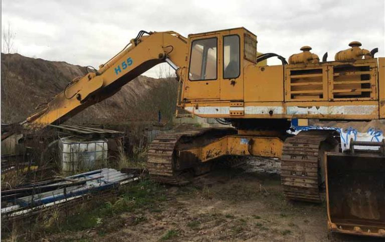Demag H55 – Excavator with long stick / Kettenbagger mit langem Stiel - حفار زحاف: صورة 1 Demag H55 – Excavator with long stick / Kettenbagger mit langem Stiel - حفار زحاف: صورة 1