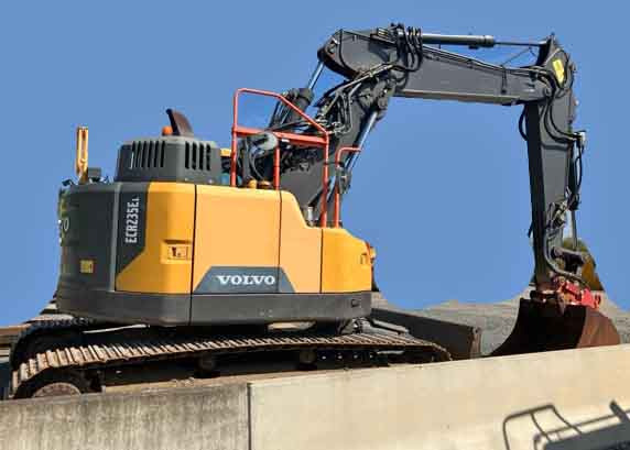 Volvo ECR235 E – excavator / Kettenbagger - حفارة: صورة 1 Volvo ECR235 E – excavator / Kettenbagger - حفارة: صورة 1