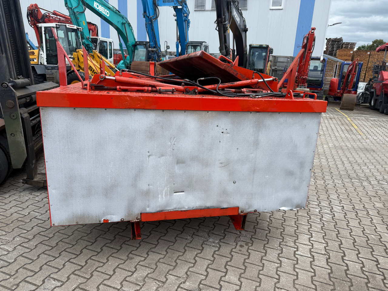 Graber ISOGRA Asphalt Thermo Container - صندوق مغلق/حاوية, آلة أسفلت: صورة 4 Graber ISOGRA Asphalt Thermo Container - صندوق مغلق/حاوية, آلة أسفلت: صورة 4