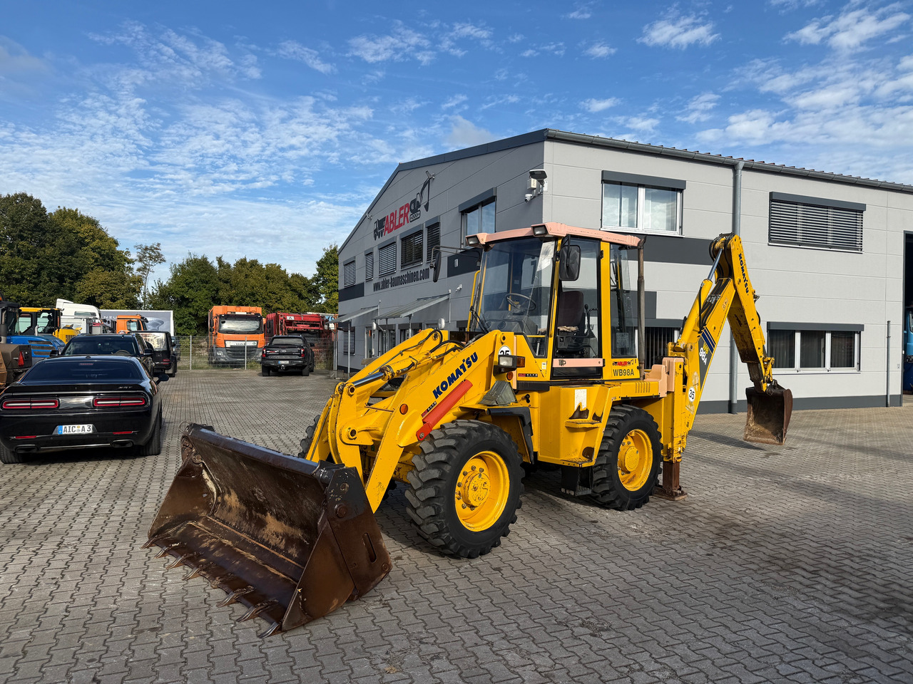 Komatsu WB98A-2 Baggerlader SW - جرافة حفار: صورة 2 Komatsu WB98A-2 Baggerlader SW - جرافة حفار: صورة 2