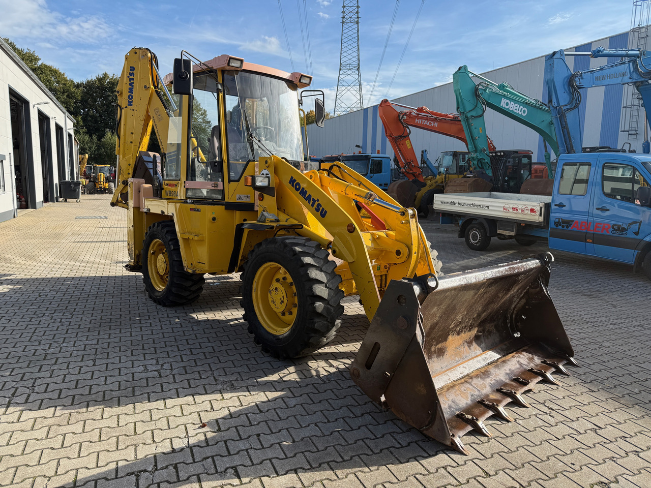 Komatsu WB98A-2 Baggerlader SW - جرافة حفار: صورة 4 Komatsu WB98A-2 Baggerlader SW - جرافة حفار: صورة 4