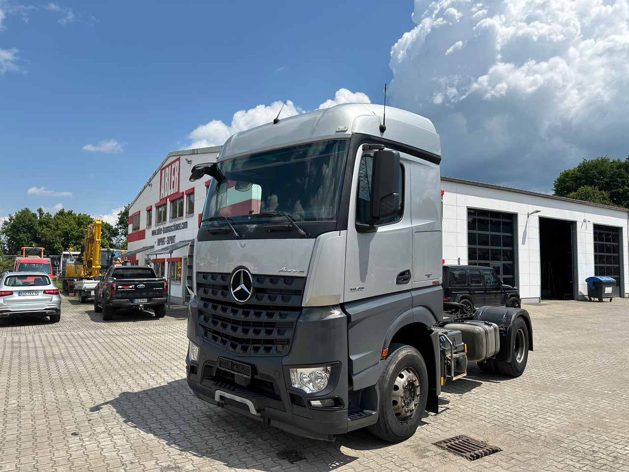 Mercedes-Benz 1845 Arocs SZM Kipphydraulik Mischerantrieb - وحدة جر: صورة 2 Mercedes-Benz 1845 Arocs SZM Kipphydraulik Mischerantrieb - وحدة جر: صورة 2