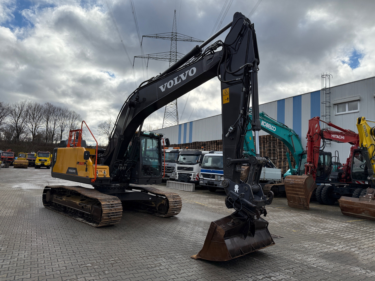 Volvo EC220 EL Kettenbagger Klima 180 Grad LED TOP! - حفار زحاف: صورة 3 Volvo EC220 EL Kettenbagger Klima 180 Grad LED TOP! - حفار زحاف: صورة 3