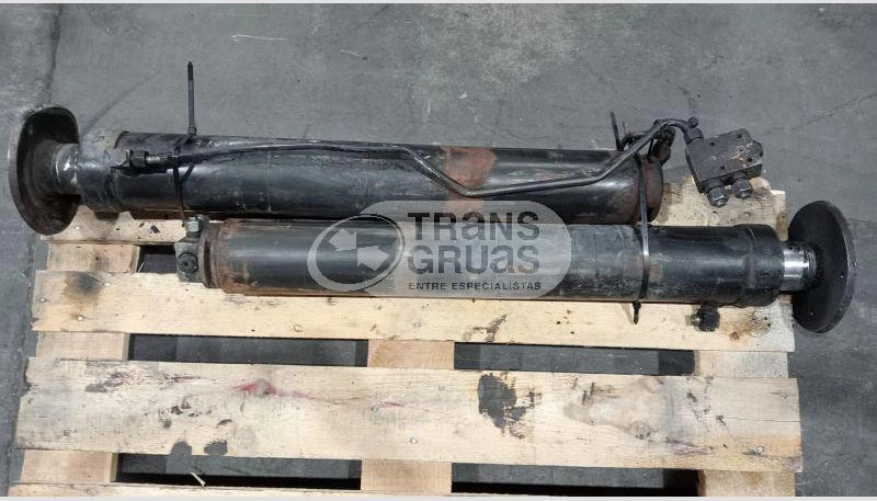 ونش كرين - شاحنة Grúa HMF 1563 K2 solo para recambios: صورة 6