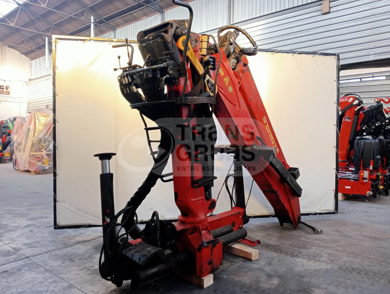 Grúa forestal Epsilon E165Z95 - ونش كرين - معدات الغابات: صورة 4 Grúa forestal Epsilon E165Z95 - ونش كرين - معدات الغابات: صورة 4