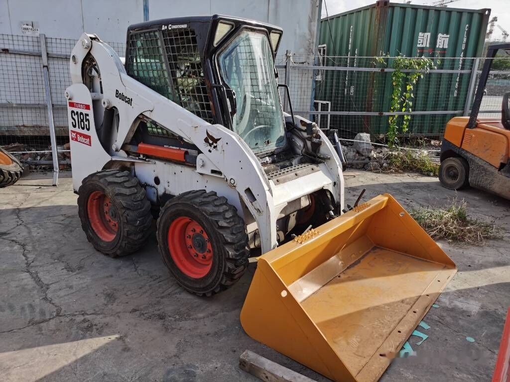 Bobcat S 185 - شيول صغير: صورة 5 Bobcat S 185 - شيول صغير: صورة 5