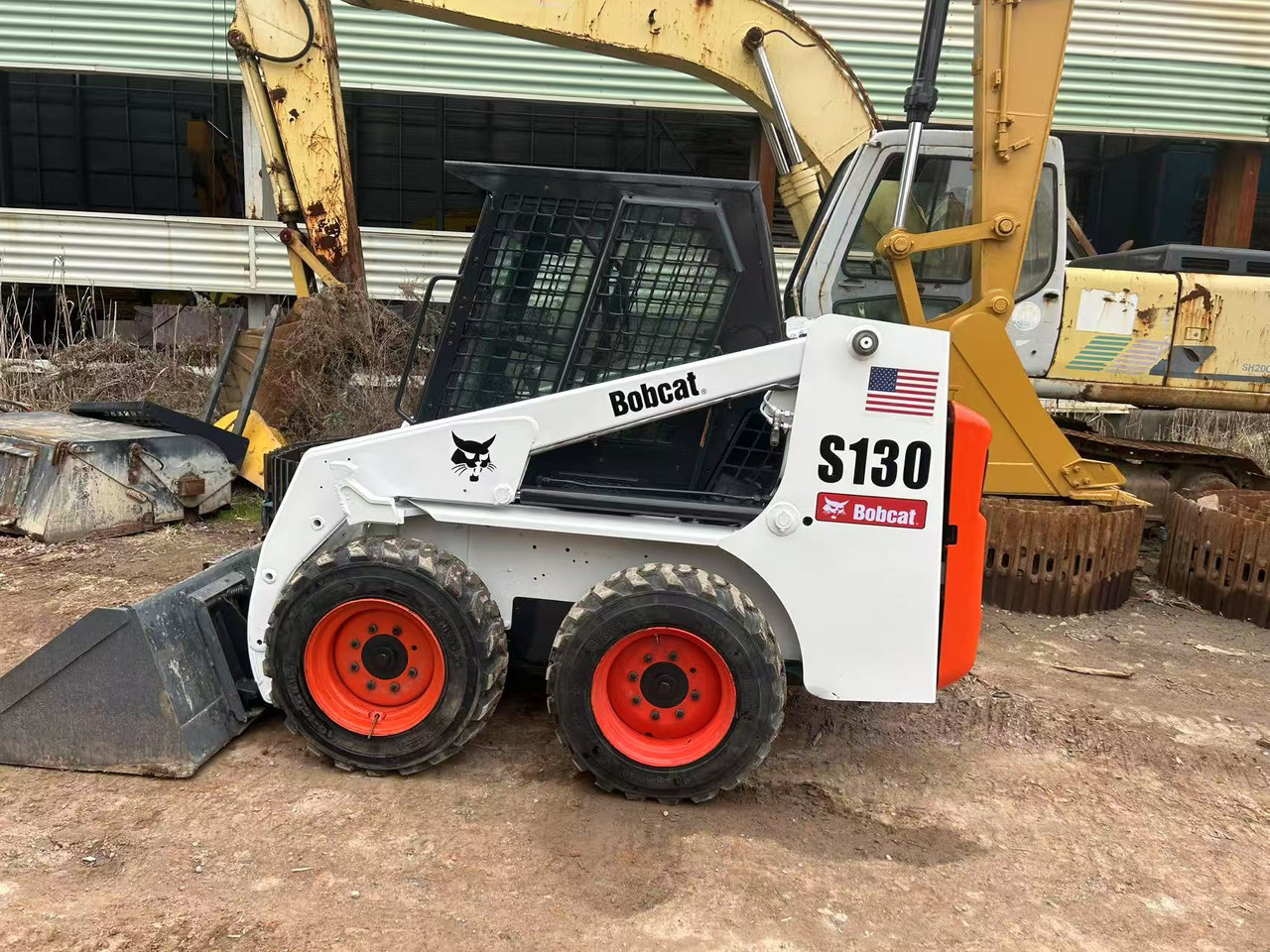 Bobcat S130 - شيول صغير: صورة 1 Bobcat S130 - شيول صغير: صورة 1
