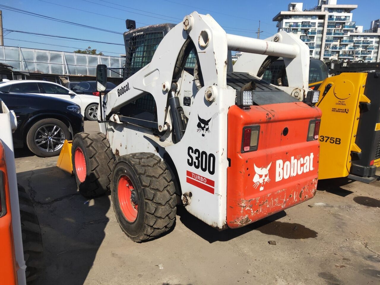 Bobcat S300 - شيول صغير: صورة 5 Bobcat S300 - شيول صغير: صورة 5