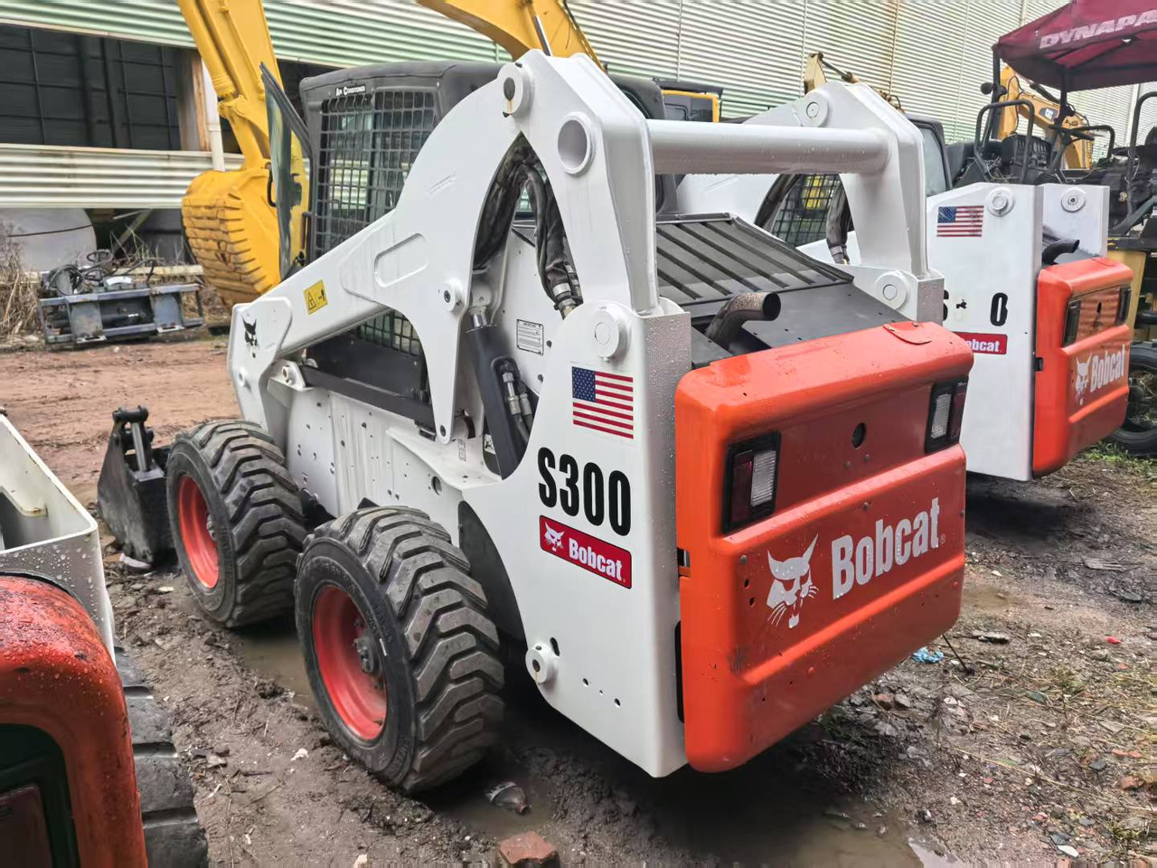 Bobcat S300 - شيول صغير: صورة 2 Bobcat S300 - شيول صغير: صورة 2