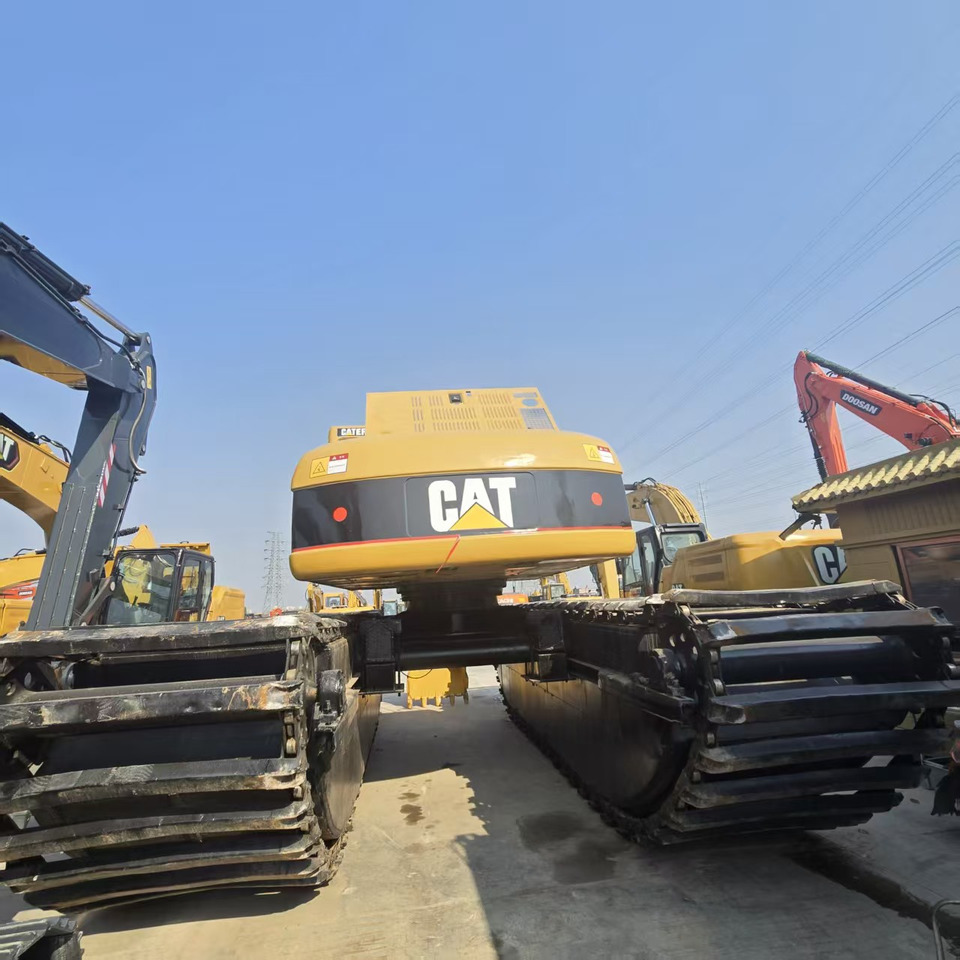 Caterpillar 320C - حفارة أفقية: صورة 4 Caterpillar 320C - حفارة أفقية: صورة 4