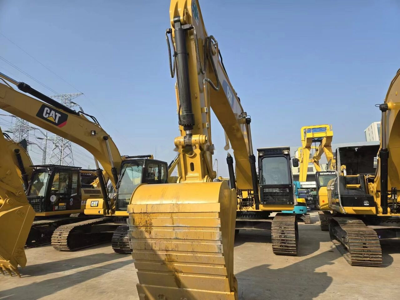 Caterpillar 330D2L - حفار زحاف: صورة 3 Caterpillar 330D2L - حفار زحاف: صورة 3