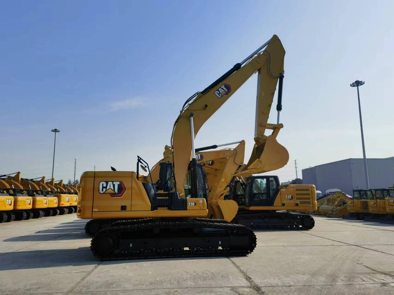 جديدة حفار زحاف Caterpillar 330: صورة 1