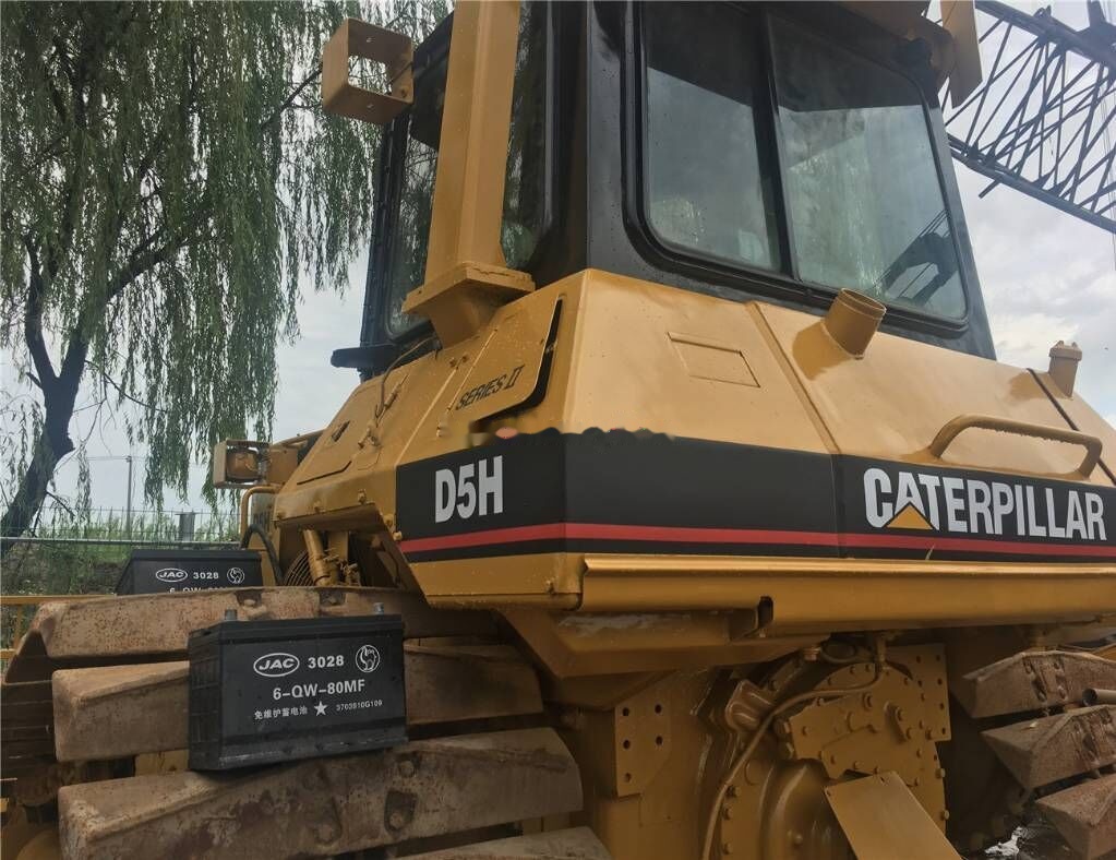 Caterpillar D 5 H - جرافة: صورة 3 Caterpillar D 5 H - جرافة: صورة 3