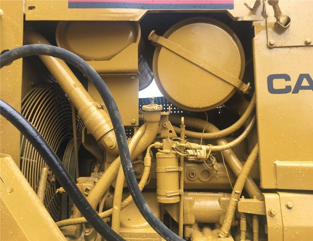 Caterpillar D 5 H - جرافة: صورة 5 Caterpillar D 5 H - جرافة: صورة 5