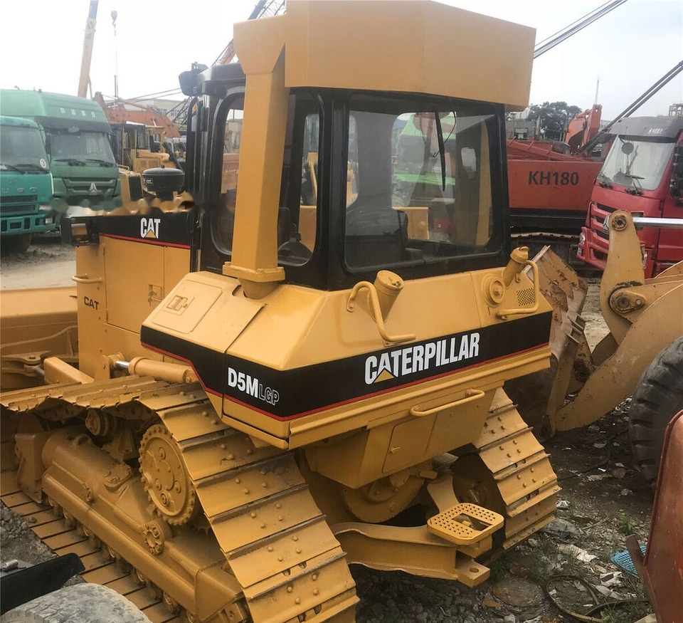 Caterpillar D5M - جرافة: صورة 5 Caterpillar D5M - جرافة: صورة 5