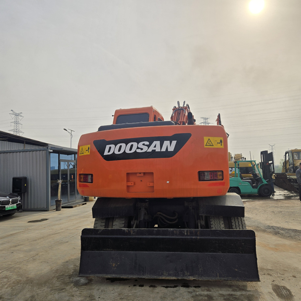 حفارة دولاب DOOSAN DX150W: صورة 6 حفارة دولاب DOOSAN DX150W: صورة 6