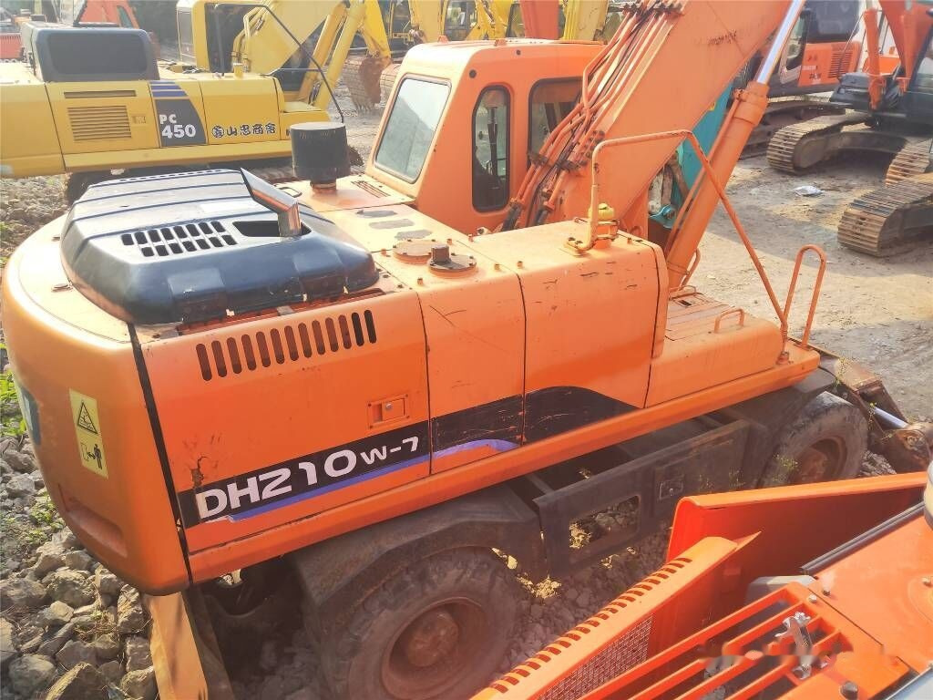 Doosan DH 210 W-7 - حفارة دولاب: صورة 3 Doosan DH 210 W-7 - حفارة دولاب: صورة 3
