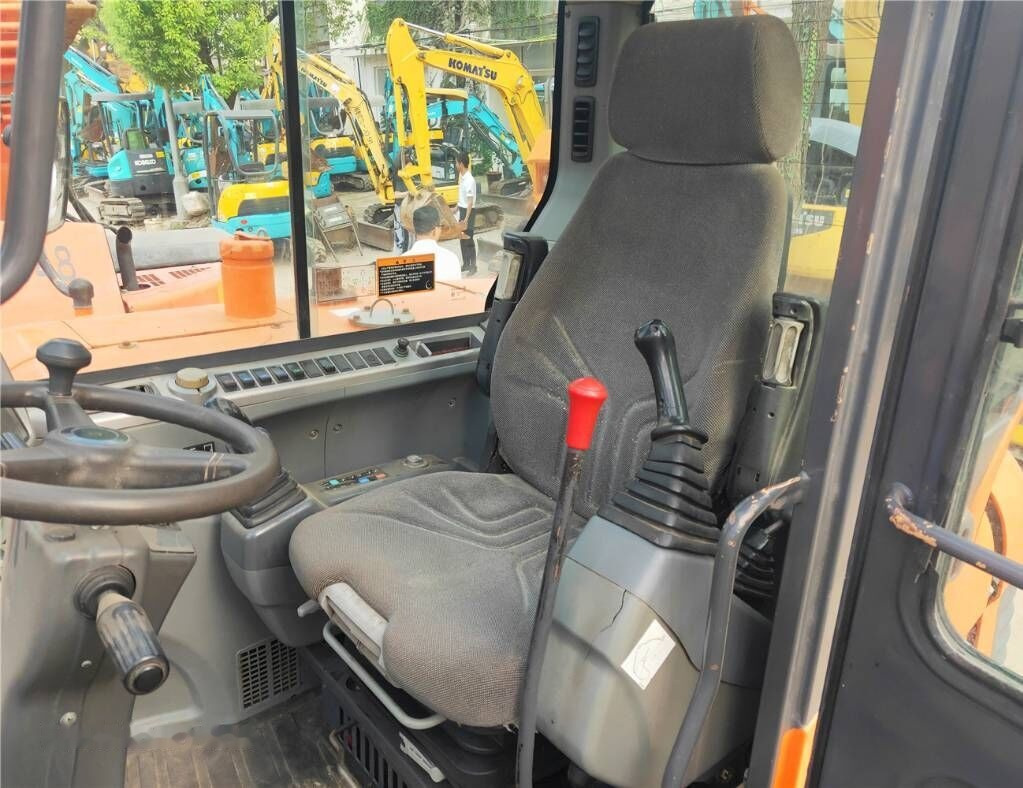 Doosan DX60 W - حفارة دولاب: صورة 4 Doosan DX60 W - حفارة دولاب: صورة 4