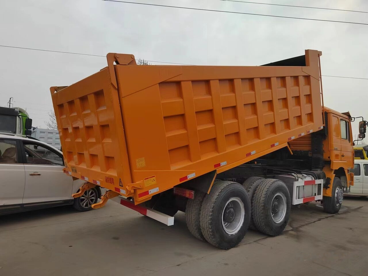 F3000 - شاحنة قلاب: صورة 4 F3000 - شاحنة قلاب: صورة 4