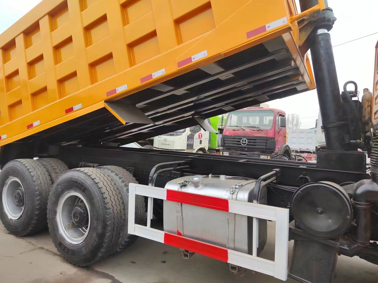 F3000 - شاحنة قلاب: صورة 5 F3000 - شاحنة قلاب: صورة 5