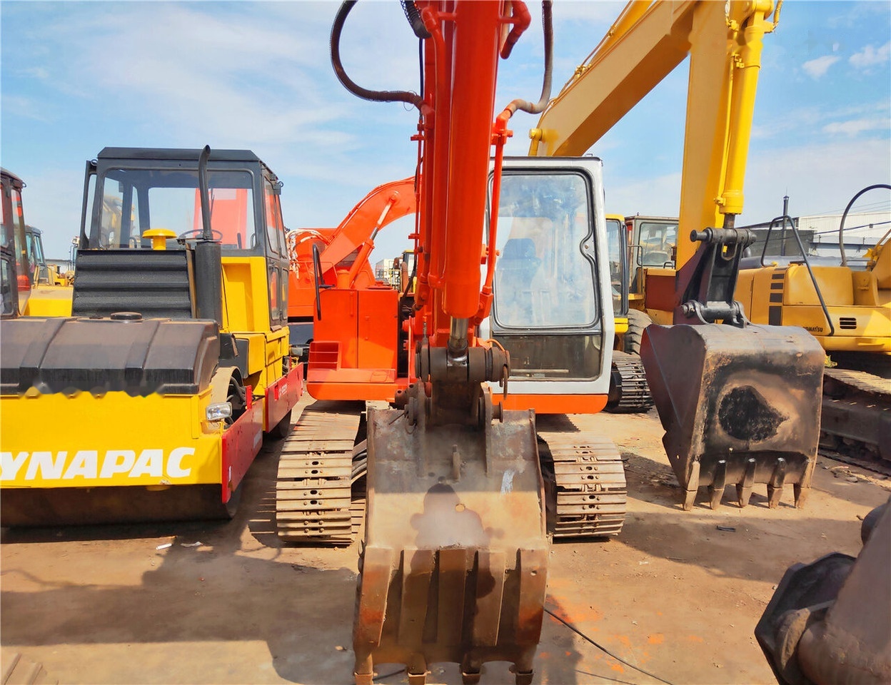 Hitachi EX60 - حفارة مُصَّغرة: صورة 4 Hitachi EX60 - حفارة مُصَّغرة: صورة 4