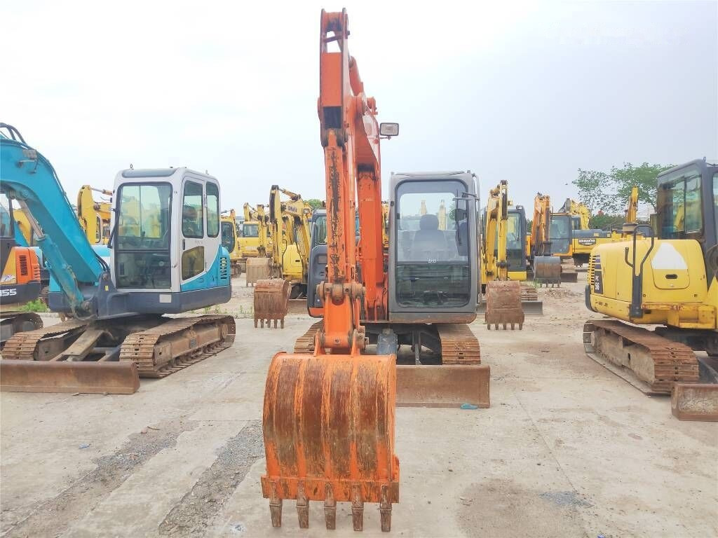 Hitachi ZX60 - حفارة مُصَّغرة: صورة 4 Hitachi ZX60 - حفارة مُصَّغرة: صورة 4