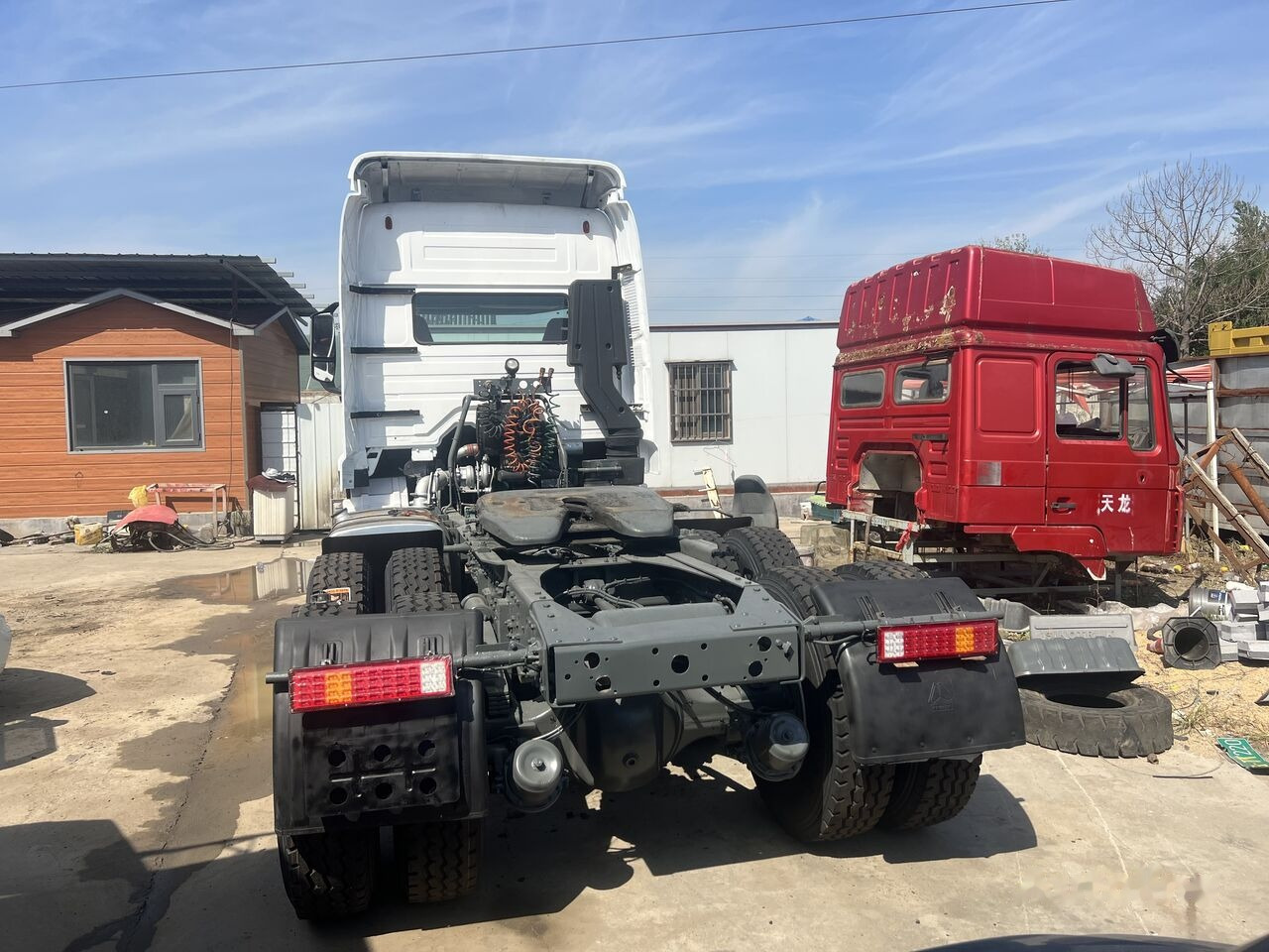 Howo 6x4 - وحدة جر: صورة 3 Howo 6x4 - وحدة جر: صورة 3