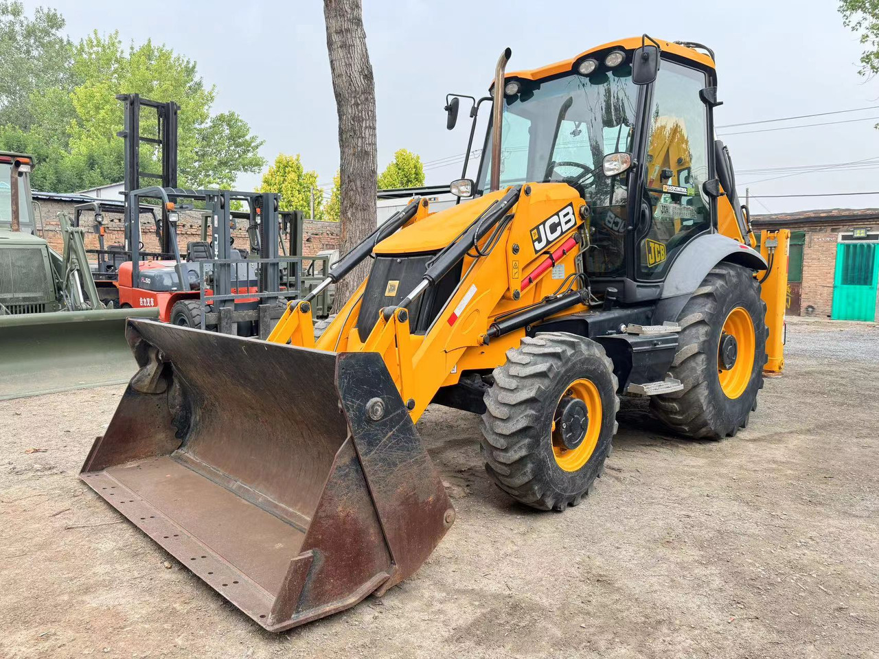 JCB 3CX - جرافة حفار: صورة 1 JCB 3CX - جرافة حفار: صورة 1