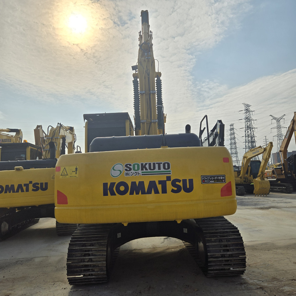 KOMATSU PC200-8 - حفارة: صورة 3 KOMATSU PC200-8 - حفارة: صورة 3